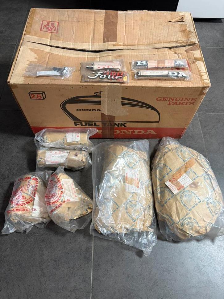 NOS bodykit / tank Honda CB350 Four, Motoren, Onderdelen | Honda, Ophalen