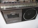 VINTAGE GRUNDIG 240 AVEC FM EN FONCTION NEUF 220volts, Antiquités & Art, Envoi