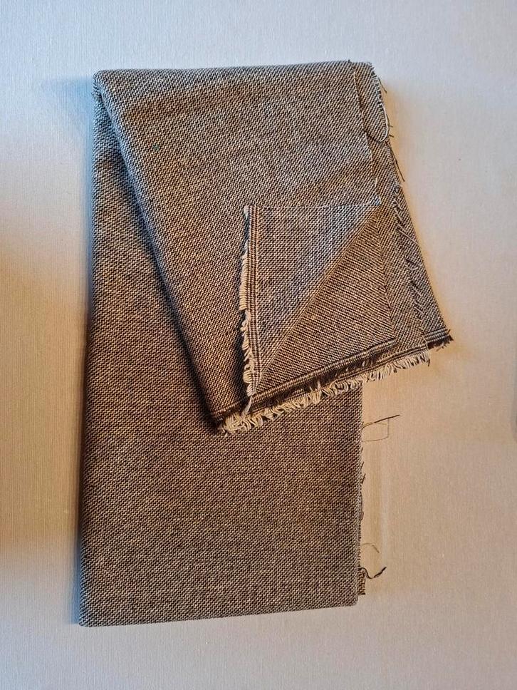 Stuk stof 95 x 150 cm bruin, Hobby en Vrije tijd, Stoffen en Lappen, Nieuw, Overige materialen, 120 cm of meer, 30 tot 200 cm