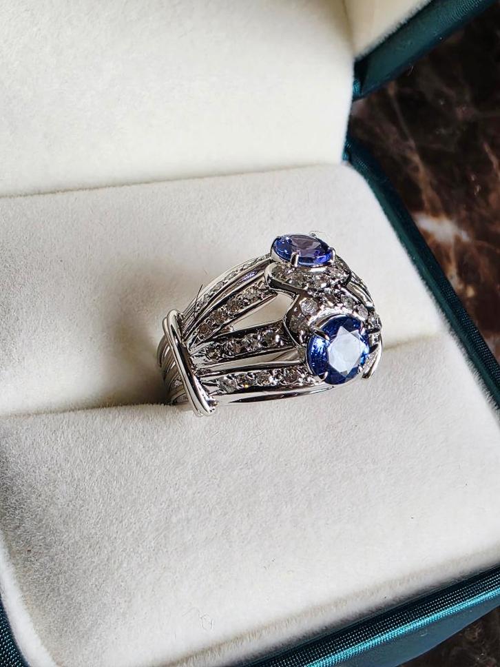 Gouden massieve ring met tanzanieten en diamanten, Bijoux, Sacs & Beauté, Bagues, Comme neuf, Femme ou Homme, Bleu, Or, Avec pierre précieuse