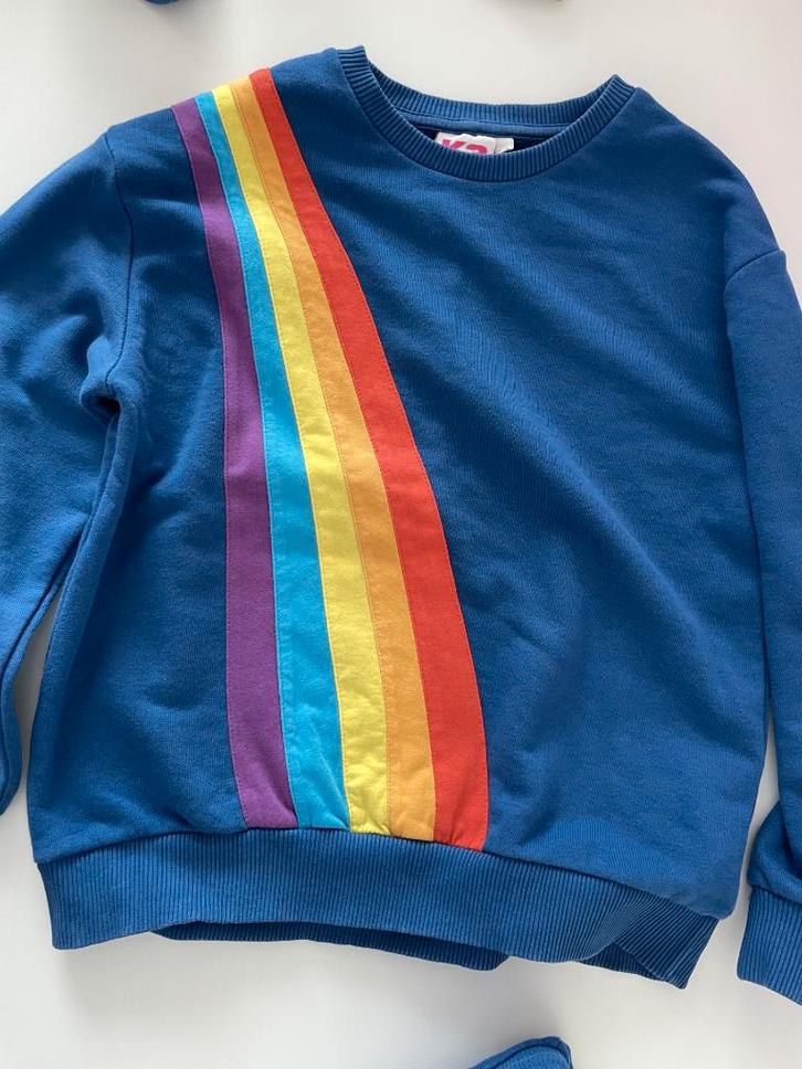 Pull bleu de K3 taille 128 en parfait état !, Enfants & Bébés, Vêtements enfant | Taille 128, Comme neuf, Garçon ou Fille, Pull ou Veste