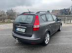 Hyundai i30 cw 1.6 16V, Argent ou Gris, Achat, Capteur de stationnement, Entreprise