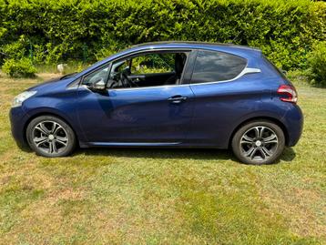 Peugeot 208 1400 vti 70 kw 2012, Euro 5, Achat, Boîte manuelle, Noir