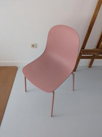 Roze multifunctionele stoel nieuw in doos beschikbaar voor biedingen