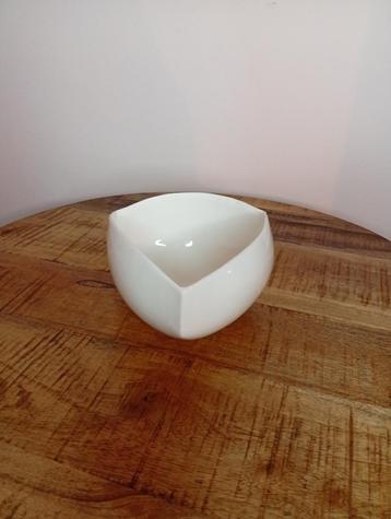 Serax schaal – Ann Van Hoey beschikbaar voor biedingen