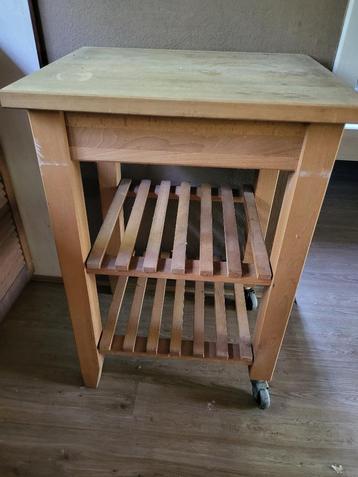 Houten keukentrolley beschikbaar voor biedingen