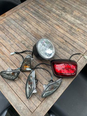 Lichten gts toscana, btc riva, la souris, … china scooter beschikbaar voor biedingen