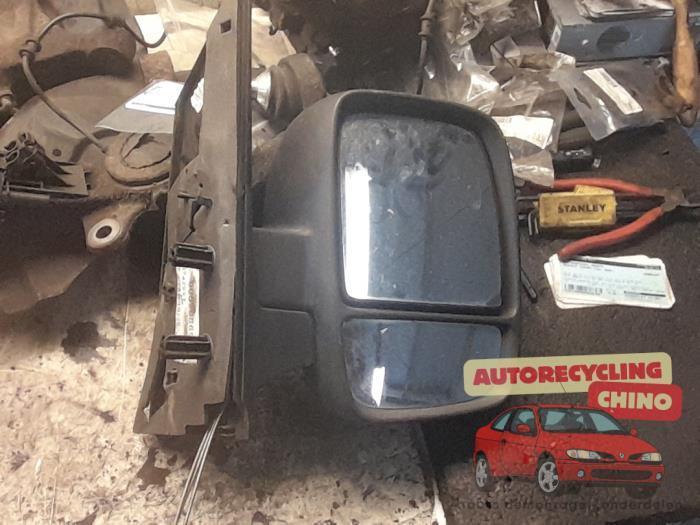 Buitenspiegel rechts van een Peugeot Expert, Auto-onderdelen, Spiegels, Peugeot, Gebruikt, 3 maanden garantie, Ophalen of Verzenden