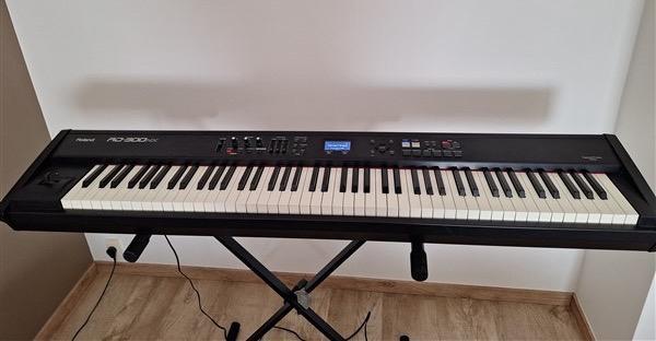 Roland keyboard, Muziek en Instrumenten, Keyboards, Zo goed als nieuw, Roland, Ophalen