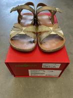 Goudkleurige sandalen met lederen zool van Pom d'api maat 30, Kinderen en Baby's, Kinderkleding | Schoenen en Sokken, Schoenen