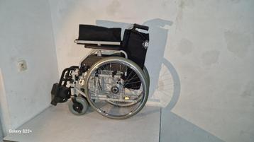 chaise roulante b&b pliable legere quality allemand 44 cm d'