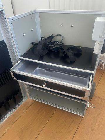 Vavildi Line Pro - Pedicure koffer, Enlèvement, Comme neuf, Noir, Rigide