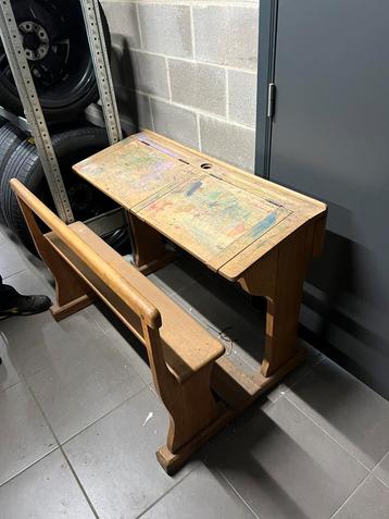 Ancien banc école, Enlèvement