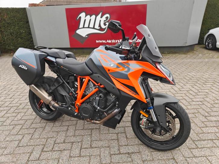 KTM Super Duke GT 1290 2024 24dkm, Motoren, Motoren | KTM, Bedrijf, Naked bike, meer dan 35 kW, 2 cilinders, Motorrijbewijs A