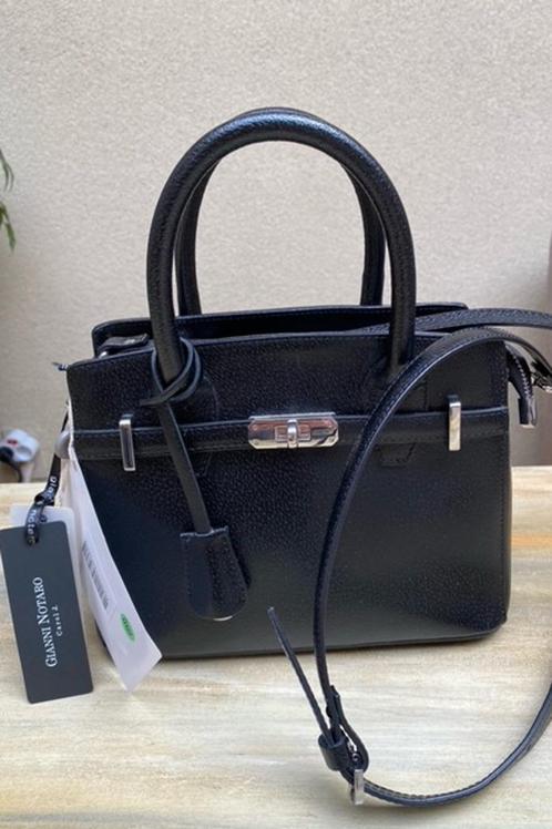 zwarte lederen  iconische handtas Gianni Notaro, Handtassen en Accessoires, Tassen | Damestassen, Zo goed als nieuw, Handtas, Zwart