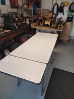 Table Formica avec allonges, Comme neuf