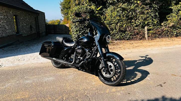Harley Davidson Road king special full black•2018•29.000 km, Motoren, Motoren | Harley-Davidson, Particulier, Chopper, meer dan 35 kW