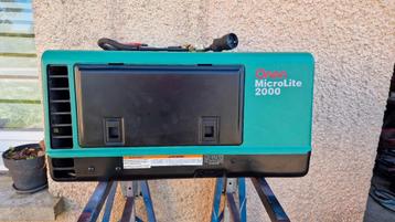 Groupe électrogène encastrable onan MicroLite 2000, Bricolage & Construction, Démarrage électrique, Comme neuf, Essence, Moins de 5 kVA