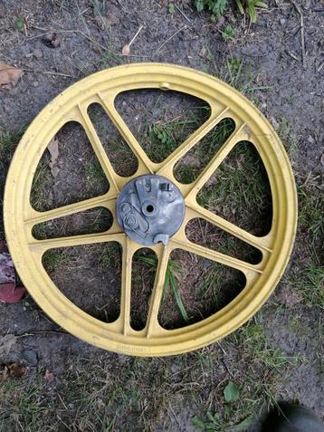 Cremeca voorwiel 17inch met Rempot  beschikbaar voor biedingen
