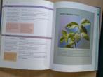 boek: homeopathie-Scott & McCourt + Robin Hayfield, Ophalen of Verzenden, Zo goed als nieuw, Kruiden en Alternatief