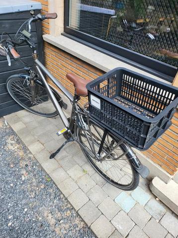 Electrische fiets met afneembare mand  beschikbaar voor biedingen