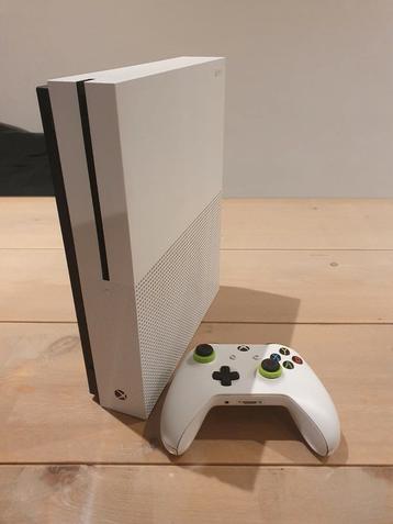 Xbox one s  beschikbaar voor biedingen