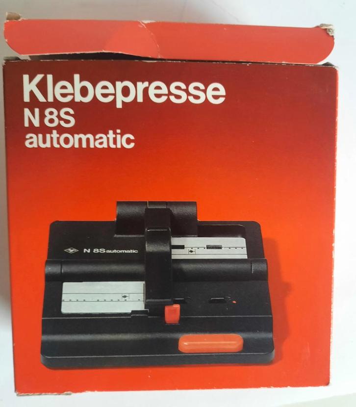 Super 8 Vintage AGFA KLEBEPRESSE N8S AUTOMATI > 10,00€, Audio, Tv en Foto, Filmrollen, 8mm film, Ophalen