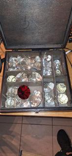 Glazen Sierdiamanten, Ophalen