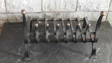 Haardkorf - zwaar gietijzer - heel decoratief beschikbaar voor biedingen