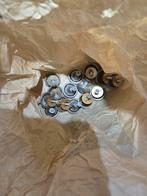 Knoppen van oude keuken, Enlèvement