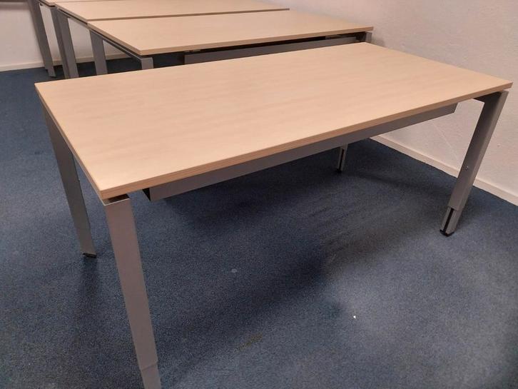 Elektrische bureaus, Diversen, Schoolbenodigdheden, Ophalen