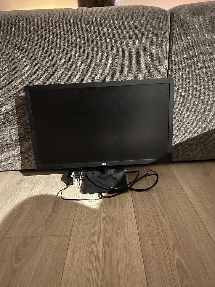 LG Monitor 24", Computers en Software, Monitoren, Zo goed als nieuw, HD, Ophalen