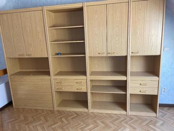 Volledige slaapkamer. inclusief latten bodem beschikbaar voor biedingen