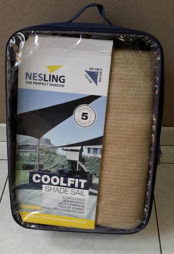 Nesling schaduwdoek driehoek 5 x5 x 7,10m ( NIEUW ) beschikbaar voor biedingen