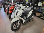 Piaggio Medley S 125 met gratis topkoffer, Motoren, Scooter, Bedrijf, 125 cc, 11 kW of minder