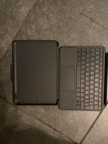 LOGITECH Combo Touch Folio iPad Gen 7/8/9 Gen-hoes, Enlèvement, Comme neuf