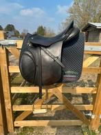 Donkerbruin springzadel 17 inch, Dieren en Toebehoren, Paarden en Pony's | Zadels, Ophalen, Gebruikt, Springen