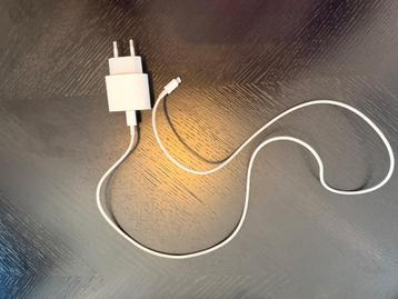 Apple lightning kabel + oplader beschikbaar voor biedingen