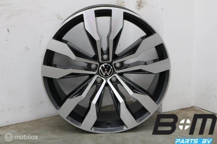 NIEUWSTAAT Org 1 losse 20 inch velg VW Tiguan 5NA 5NA601025E, Auto-onderdelen, Banden en Velgen, Velg(en), Gebruikt