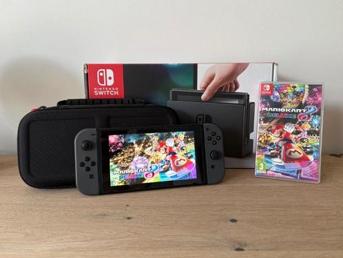 Nintendo Switch + Etui & Screen shield + Mario Kart 8 Deluxe, Games en Spelcomputers, Spelcomputers | Nintendo Switch, Gebruikt