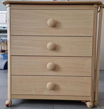 Verzorgingstafel Kindercommode in Goede Staat! beschikbaar voor biedingen