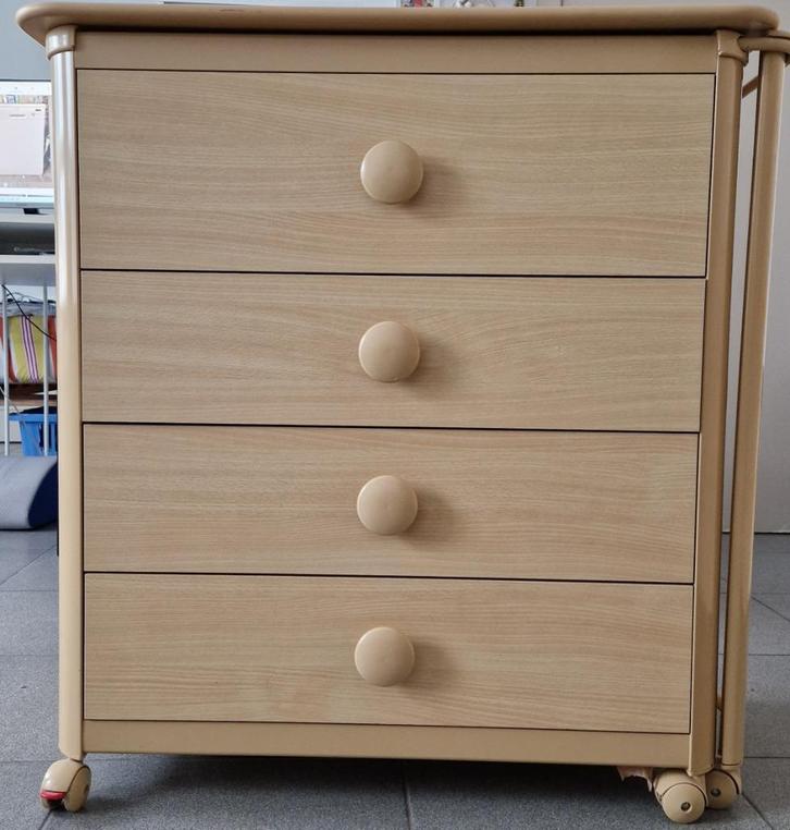 Verzorgingstafel Kindercommode in Goede Staat!, Kinderen en Baby's, Badjes en Verzorging, Zo goed als nieuw, Aankleedkussen, Standaard