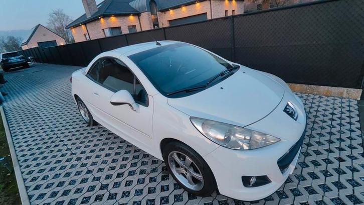 Peugeot 207 cc 2011 1.6 D euro 5, Auto's, Peugeot, Particulier, Diesel, Euro 5, Cabriolet, Handgeschakeld, Ophalen
