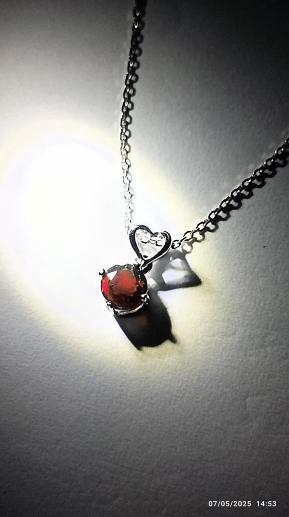 Pendentif en argent massif 925 avec opale noire d'Éthiopie, Bijoux, Sacs & Beauté, Pendentifs, Neuf, Argent, Argent, Cœur, Avec pierre précieuse