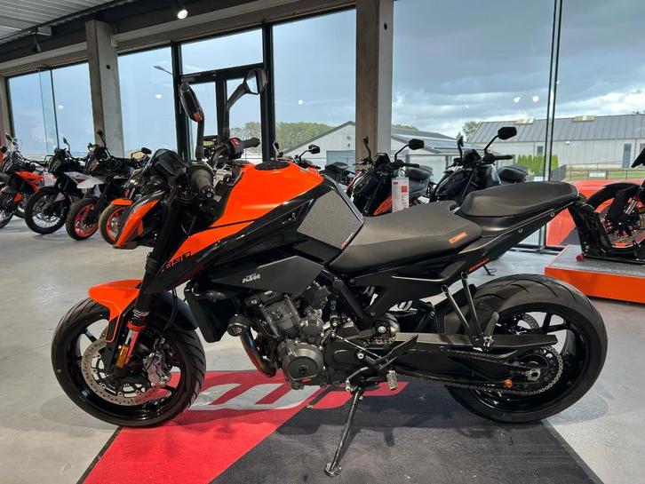KTM 890 DUKE 2021, Motoren, Motoren | KTM, Bedrijf, Naked bike, meer dan 35 kW, 2 cilinders, Motorrijbewijs A, Quickshifter, Ophalen
