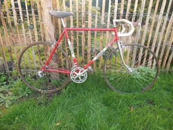 Stalen retro koersfiets Flandria beschikbaar voor biedingen