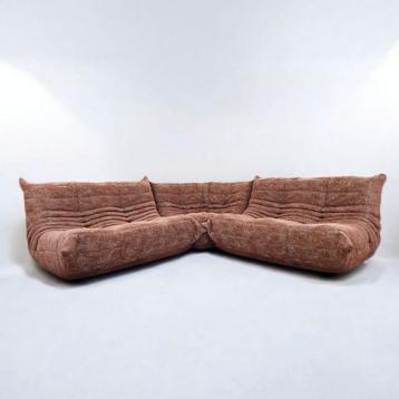 Togo lounge van Ligne Roset (2004) opnieuw gestoffeerd.  beschikbaar voor biedingen