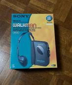 Gloednieuwe Sony WM-EX150 Walkman, Audio, Tv en Foto