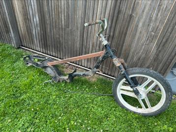 Honda wallaroo cross frame, Enlèvement, Cadre