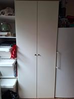 Grote witte kast, Enlèvement